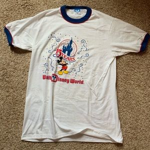 Vintage Disney World 15 year anniversary t shirt.